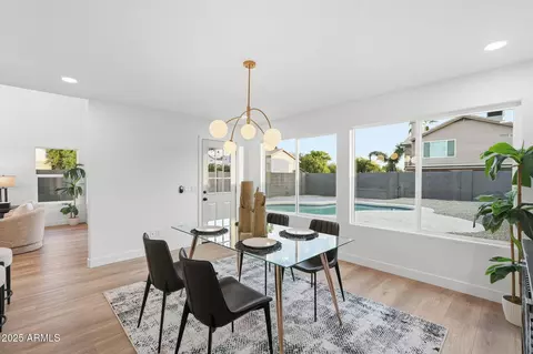 Dining - 4071 E Meadow Dr, Phoenix, AZ 85032 photo 3 of 3