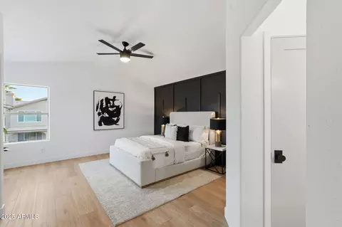 Bedroom - 4071 E Meadow Dr, Phoenix, AZ 85032 photo 1 of 6