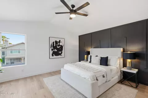 Bedroom - 4071 E Meadow Dr, Phoenix, AZ 85032 photo 2 of 6