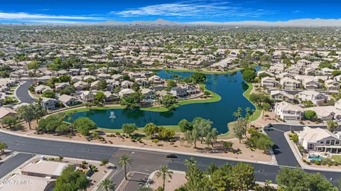 View/Area - 1938 E Brentrup Dr, Tempe, AZ 85283 photo 12 of 14