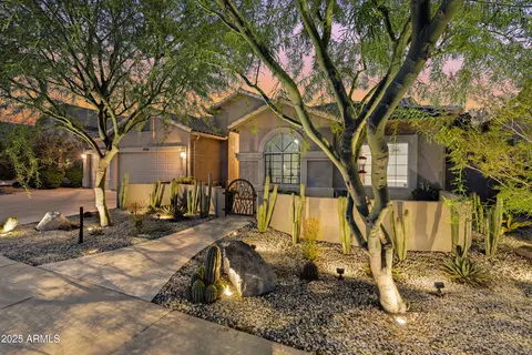 Exterior - 1938 E Brentrup Dr, Tempe, AZ 85283 photo 16 of 17