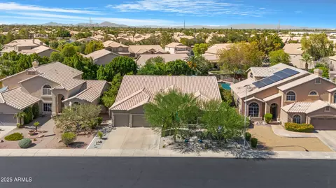 View/Area - 1938 E Brentrup Dr, Tempe, AZ 85283 photo 2 of 14