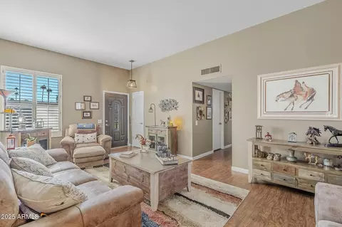10010 W Royal Oak Rd #R, Sun City, AZ 85351