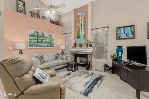 Living - 4334 E Chuckwalla Cyn, Phoenix, AZ 85044 photo 2 of 5
