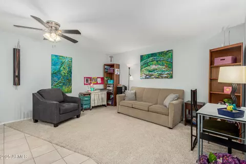 Living - 4334 E Chuckwalla Cyn, Phoenix, AZ 85044 photo 4 of 5