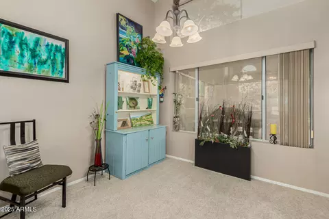 Dining - 4334 E Chuckwalla Cyn, Phoenix, AZ 85044 photo 1 of 2