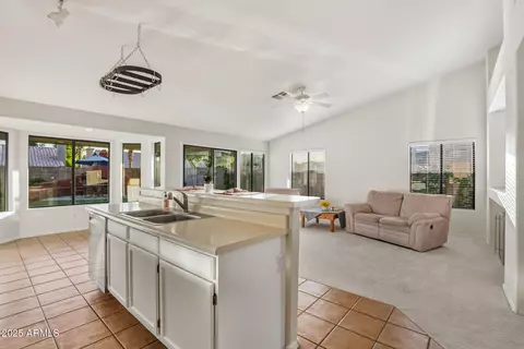Kitchen - 4363 E Danbury Rd, Phoenix, AZ 85032 photo 9 of 9
