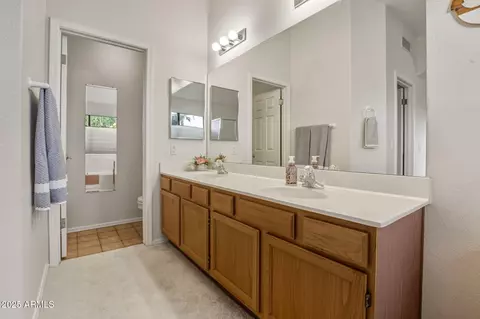 Bath - 4363 E Danbury Rd, Phoenix, AZ 85032 photo 4 of 6