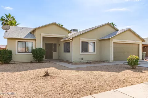 8615 W Minnezona Ave, Phoenix, AZ 85037