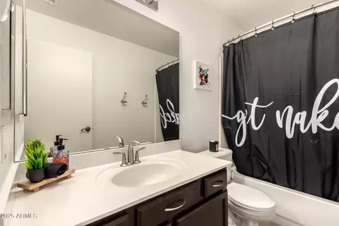 Bath - 4348 E Coolbrook Ave, Phoenix, AZ 85032 photo 3 of 3