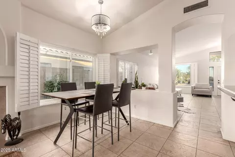 Dining - 4348 E Coolbrook Ave, Phoenix, AZ 85032 photo 2 of 2