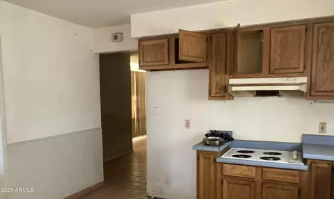 Kitchen - 705 W 2nd Pl, Mesa, AZ 85201 photo 3 of 3