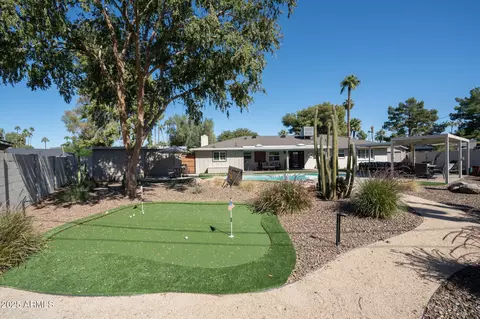 Exterior - 811 W Linger Ln, Phoenix, AZ 85021 photo 6 of 6