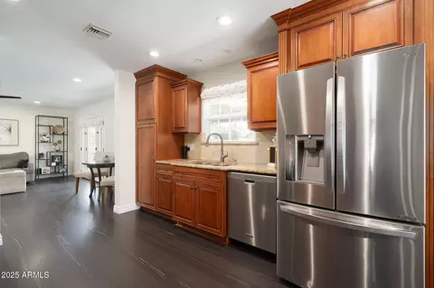 Other - 811 W Linger Ln, Phoenix, AZ 85021 photo 4 of 10