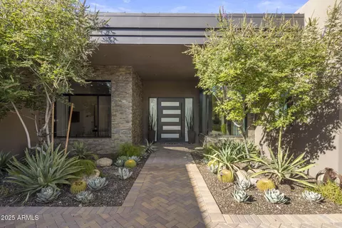 10284 E Running Deer Trl, Scottsdale, AZ 85262