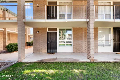 3737 E Turney Ave #120, Phoenix, AZ 85018