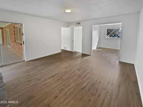 Living - 3646 E Arcadia Ave, Mesa, AZ 85206 photo 8 of 13