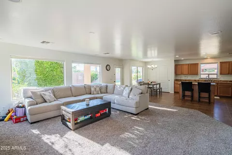Living - 2831 E Jj Ranch Rd, Phoenix, AZ 85024 photo 1 of 2