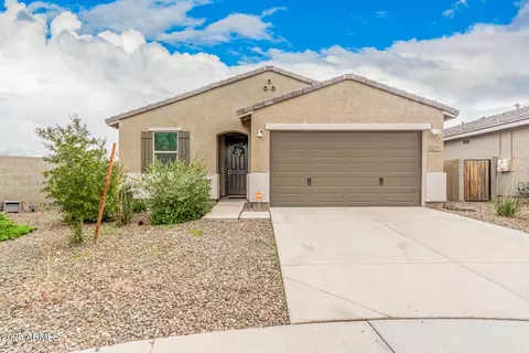 8827 S 67th Dr, Laveen, AZ 85339