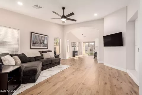 3353 E Wildhorse Dr, Gilbert, AZ 85297 photo 3