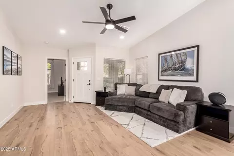 3353 E Wildhorse Dr, Gilbert, AZ 85297 photo 9