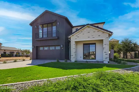 3326 S Stuart Ct, Gilbert, AZ 85297