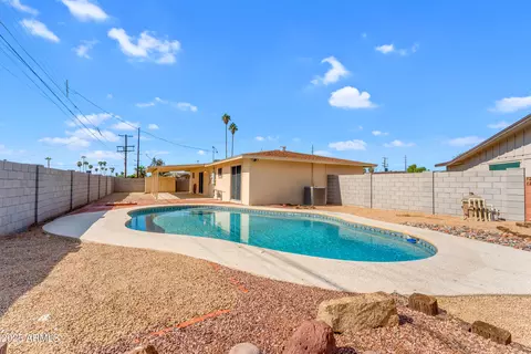 Exterior - 3645 W Cavalier Dr, Phoenix, AZ 85019 photo 6 of 7