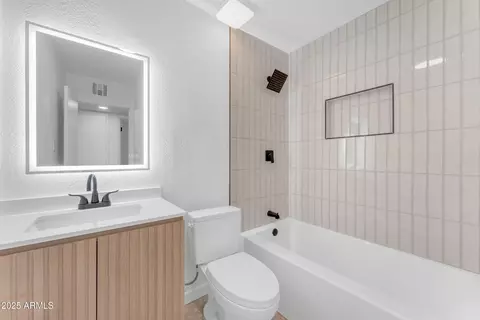 Bath - 3645 W Cavalier Dr, Phoenix, AZ 85019 photo 1 of 2