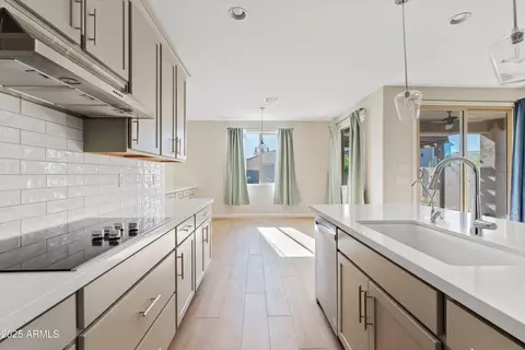 Kitchen - 9817 E Satellite Dr, Mesa, AZ 85212 photo 5 of 5