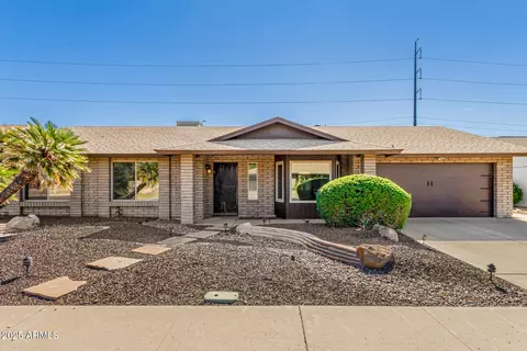 Exterior - 1119 E Renee Dr E, Phoenix, AZ 85024 photo 2 of 9
