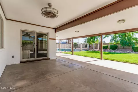 Exterior - 1119 E Renee Dr E, Phoenix, AZ 85024 photo 4 of 9