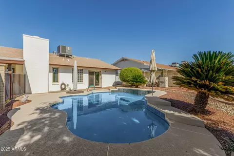 Exterior - 1119 E Renee Dr E, Phoenix, AZ 85024 photo 7 of 9