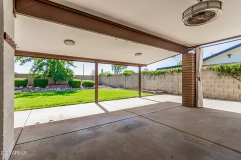 Exterior - 1119 E Renee Dr E, Phoenix, AZ 85024 photo 3 of 9