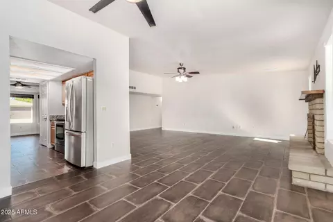 Living - 1119 E Renee Dr E, Phoenix, AZ 85024 photo 6 of 7