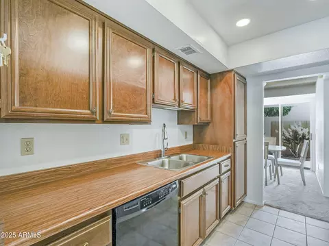 Kitchen - 807 E Michelle Dr, Phoenix, AZ 85022 photo 6 of 6
