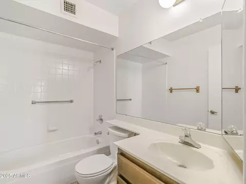 Bath - 807 E Michelle Dr, Phoenix, AZ 85022 photo 4 of 4