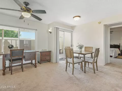 Dining - 807 E Michelle Dr, Phoenix, AZ 85022 photo 2 of 3