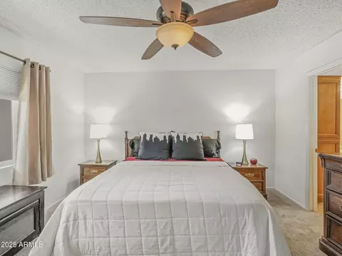 Bedroom - 807 E Michelle Dr, Phoenix, AZ 85022 photo 5 of 6