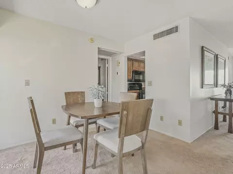 Dining - 807 E Michelle Dr, Phoenix, AZ 85022 photo 3 of 3