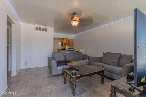 Living - 4118 N 3rd Ave, Phoenix, AZ 85013 photo 1 of 2