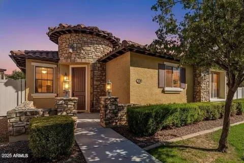 1170 S Storment Ln, Gilbert, AZ 85296