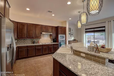 Kitchen - 3163 E Los Altos Ct, Gilbert, AZ 85297 photo 2 of 3