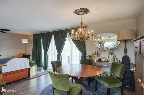 Dining - 3308 N 6th Ave, Phoenix, AZ 85013 photo 2 of 2