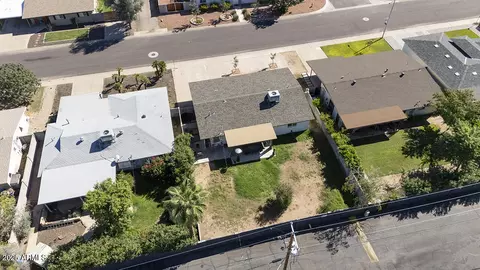 View/Area - 3308 N 6th Ave, Phoenix, AZ 85013 photo 3 of 6