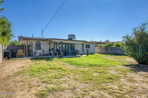 Exterior - 3308 N 6th Ave, Phoenix, AZ 85013 photo 5 of 5