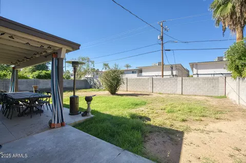 Exterior - 3308 N 6th Ave, Phoenix, AZ 85013 photo 2 of 5