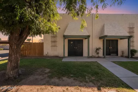 5925 W Golden Ln, Glendale, AZ 85302