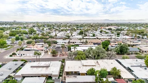 View/Area - 3738 E Montecito Ave, Phoenix, AZ 85018 photo 2 of 2