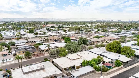 View/Area - 3738 E Montecito Ave, Phoenix, AZ 85018 photo 1 of 2
