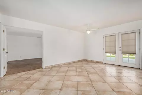 Living - 3738 E Montecito Ave, Phoenix, AZ 85018 photo 6 of 10